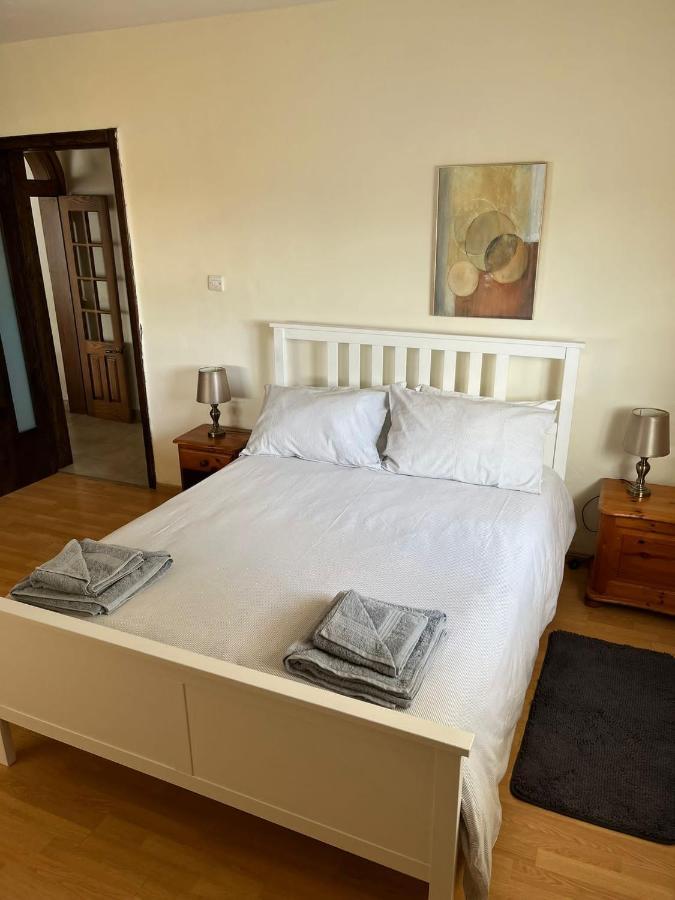 Apartment Groundfloor By The Sea, Fabulous Views St. Paul's Bay