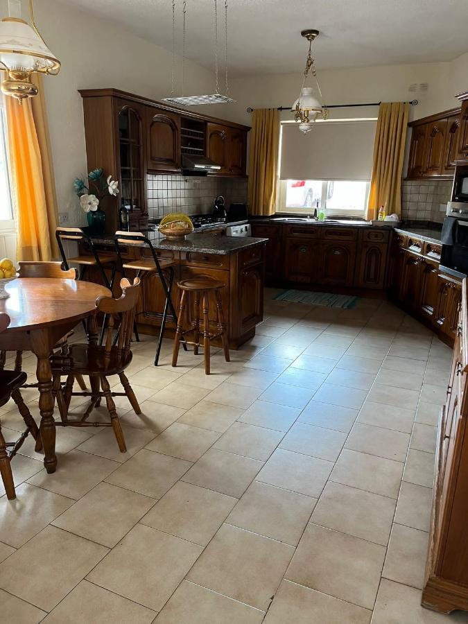 Groundfloor By The Sea, Fabulous Views San Pawl il-Baħar